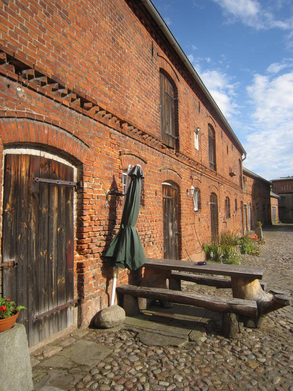 Pension Belau'S Hof Stendal Buitenkant foto