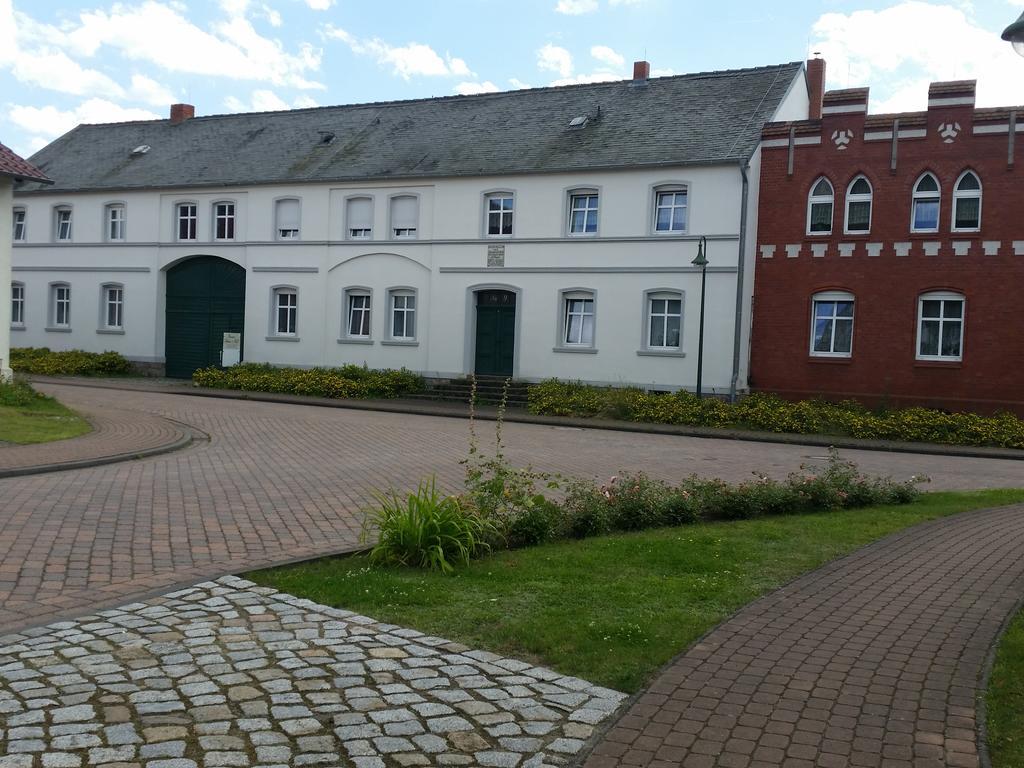 Pension Belau'S Hof Stendal Buitenkant foto